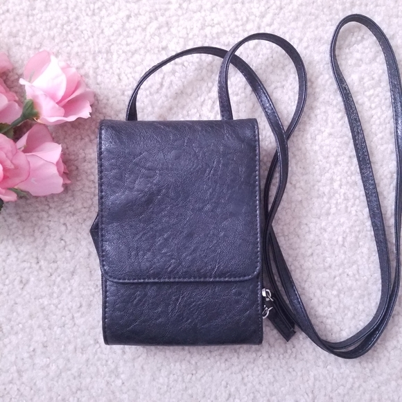no brand Handbags - Basic Cute Small Black Leather Crossbody Purse